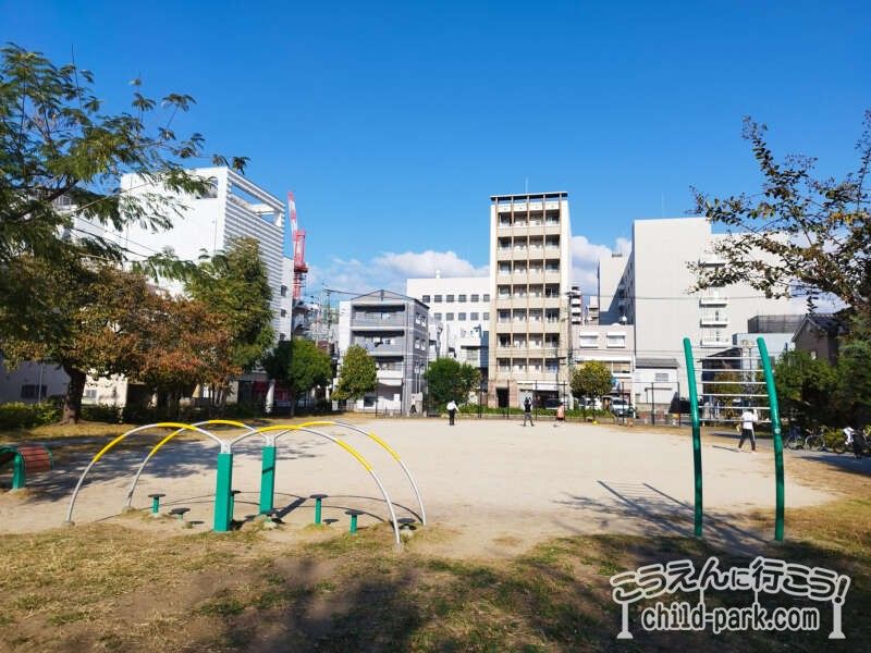 小柳公園のボール遊び広場