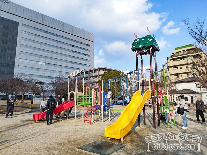 姪浜中央公園の幼児用遊具